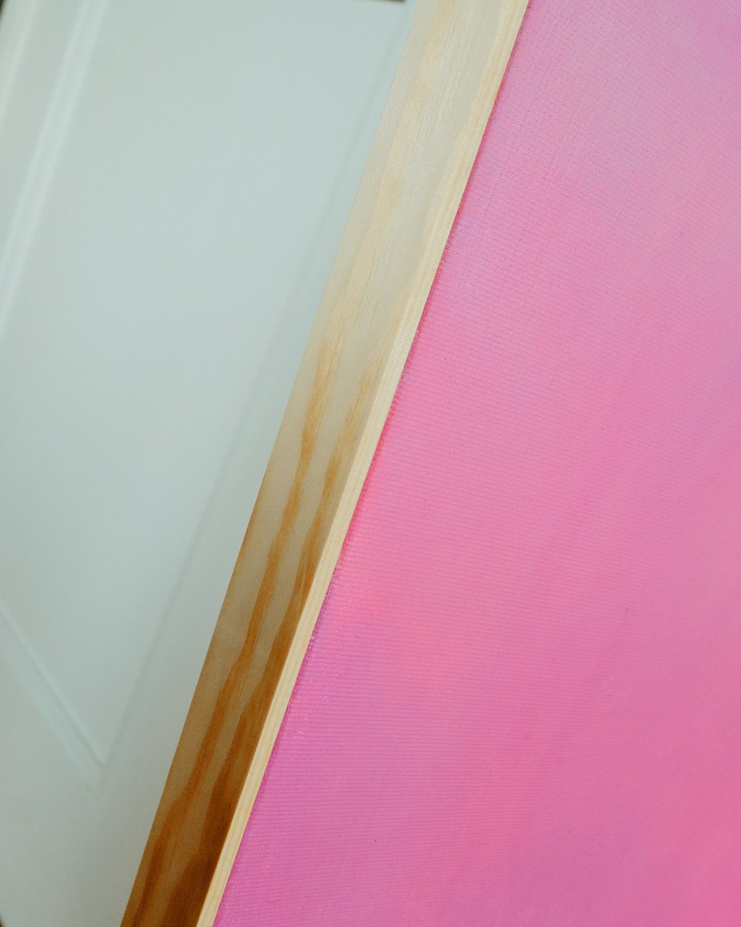 WOLKENFENSTER ELECTRIC PINK LARGE - PRICE ON REQUEST